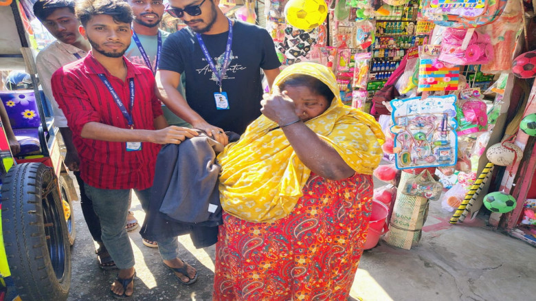 আমতলীতে স্বপ্ন ছোঁয়া স্বেচ্ছাসেবী যুব সংগঠনের পক্...
