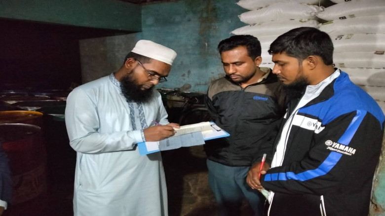 রানীশংকৈলে নিয়মবহির্ভূতভাবে সার মজুদ ও বিক্রি: ব্য...