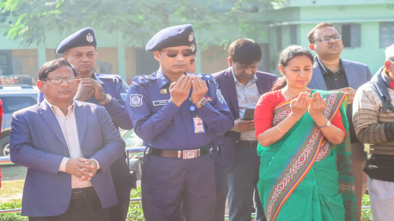 যথাযোগ্য মর্যাদায় ঠাকুরগাঁও জেলা পুলিশের উদ্যোগে প...