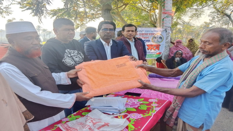 মানবসেবা সংঘের উদ্যোগে মণিরামপুরে শীতার্তদের মধ্যে...