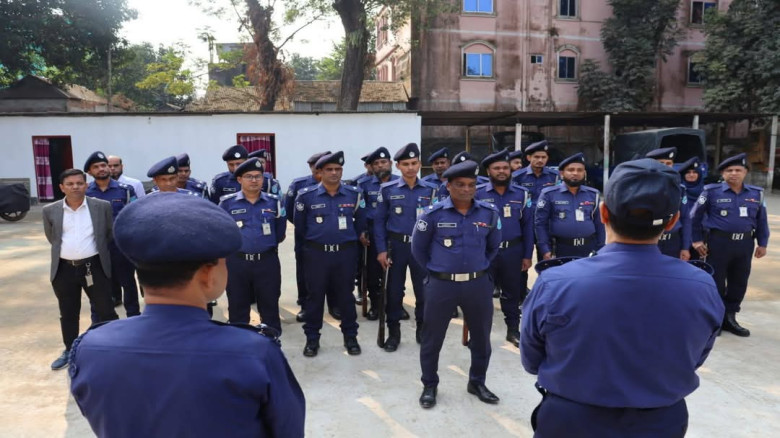 কুলিয়ারচর থানা পরিদর্শন করলেন কিশোরগঞ্জের পুলিশ সু...