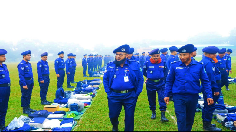 কুড়িগ্রাম জেলা পুলিশের কীট প্যারেড অনুষ্ঠিত...