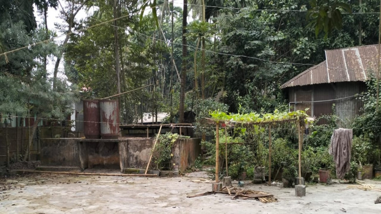 উলিপুর খাদ্য গুদামে চাল সংগ্রহে ভয়াবহ সিন্ডিকেট; শ...