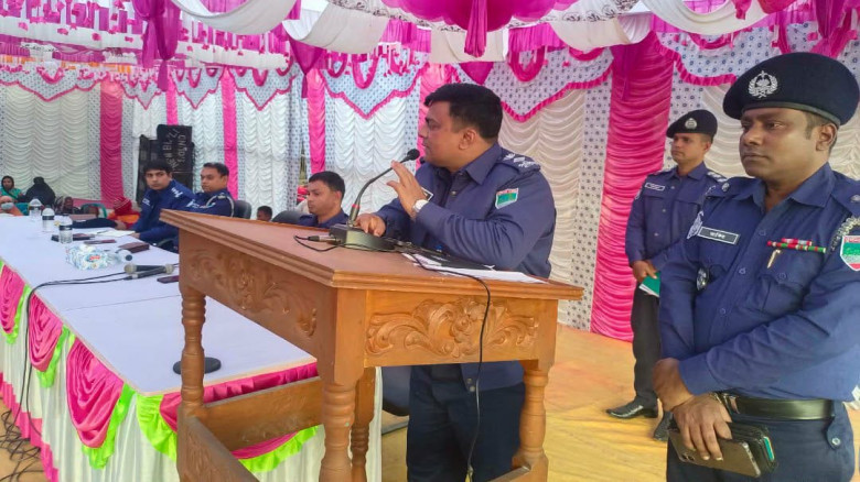 দেবহাটায় সুশীল সমাজের প্রতিনিধি, রাজনৈতিক নেতৃবৃন্...