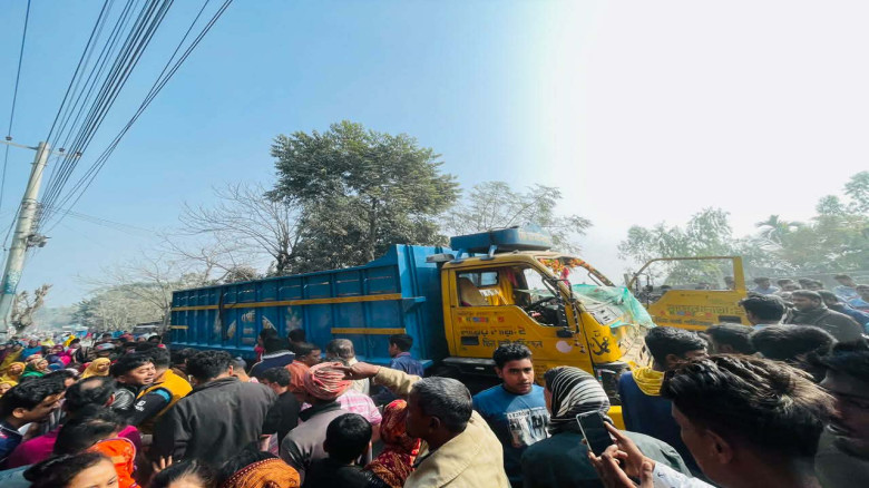 কুড়িগ্রামে ট্রাকচাপায় প্রাণ গেল সাবেক সেনা সদস্যের...