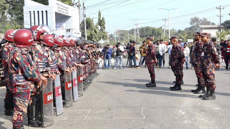 জাতীয় নির্বাচন ঘিরে রাজশাহী সীমান্তে নিরাপত্তা জোর...