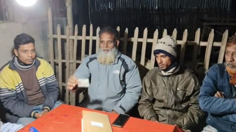 মিথ্যা অপপ্রচারের বিরুদ্ধে গ্রামবাসীর প্রতিবাদ...