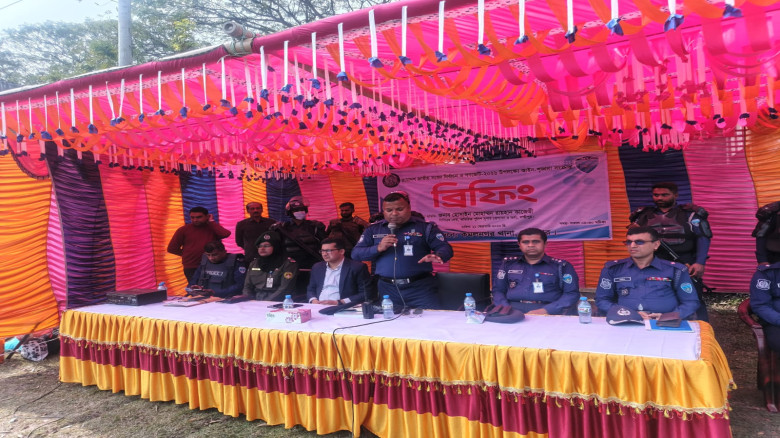 সুষ্ঠু নির্বাচন নিশ্চিত করতে কমলনগর থানার উদ্যোগে ...