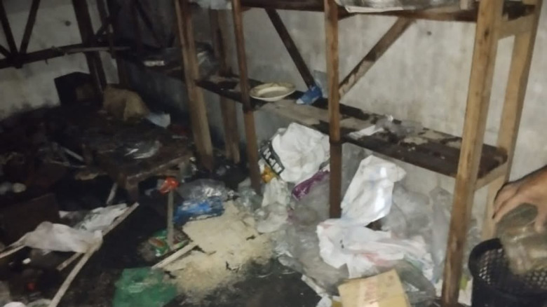 কাহালুর মুরইল বাজারে অগ্নিকাণ্ডে ৬ দোকান পুড়ে প্রা...