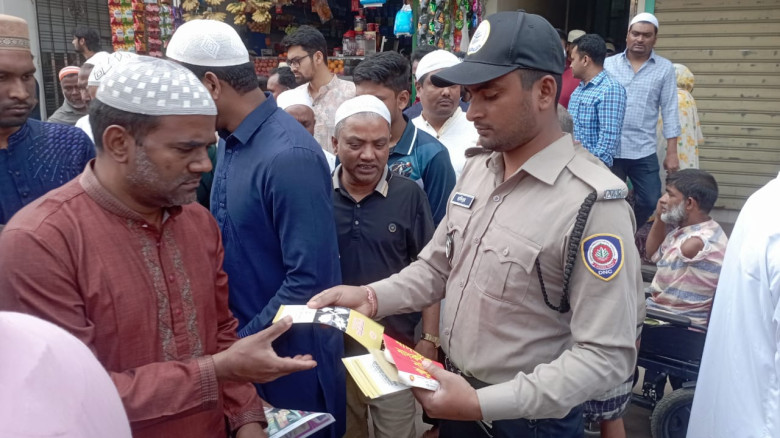 চাঁপাইনবাবগঞ্জে ডিএনসির উদ্যোগে জনসাধারণের মাঝে মা...