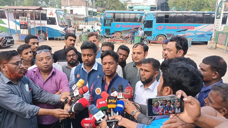 চাঁপাইনবাবগঞ্জে ফিলিং স্টেশন পরিদর্শনে  বিএসটিআই ক...