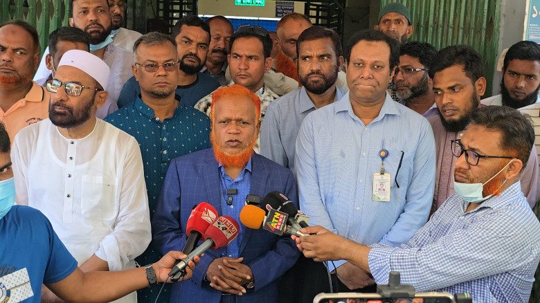 হামের প্রাদুর্ভাব বৃদ্ধিতে জেলা হাসপাতাল পরিদর্শন ...