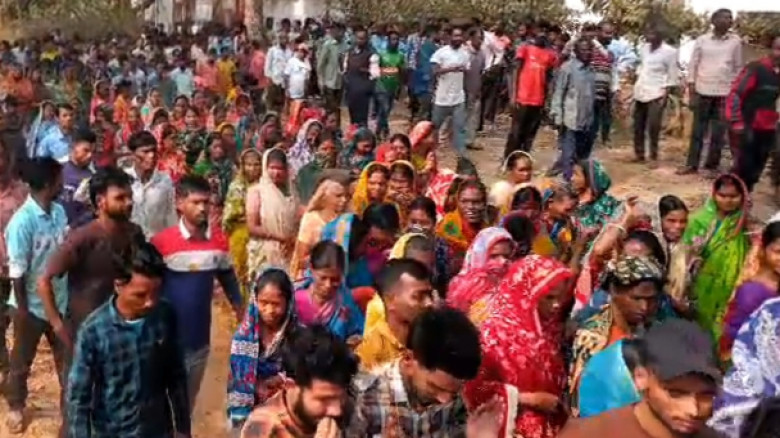 সুরমা চা বাগানে ৪ সপ্তাহ বেতন বন্ধ, দুর্ভোগে হাজার...