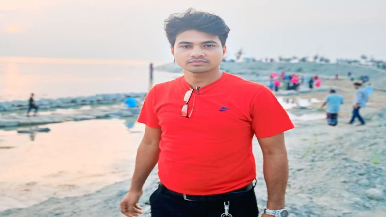কমলনগরে নিষেধাজ্ঞা অমান্য করে মাছ বিক্রি, সংবাদ সং...